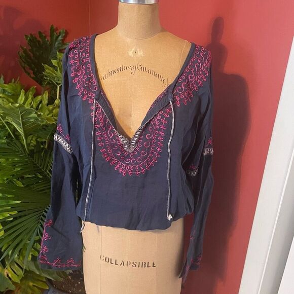 FREE PEOPLE | navy blue embroidered pull over v neck loose long sleeve linen ble - Picture 4 of 9